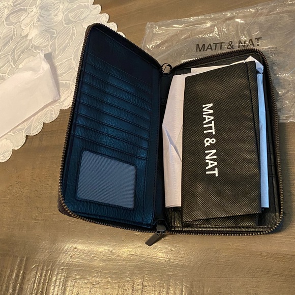 Matt & Nat Brand New wallet - Picture 3 of 6
